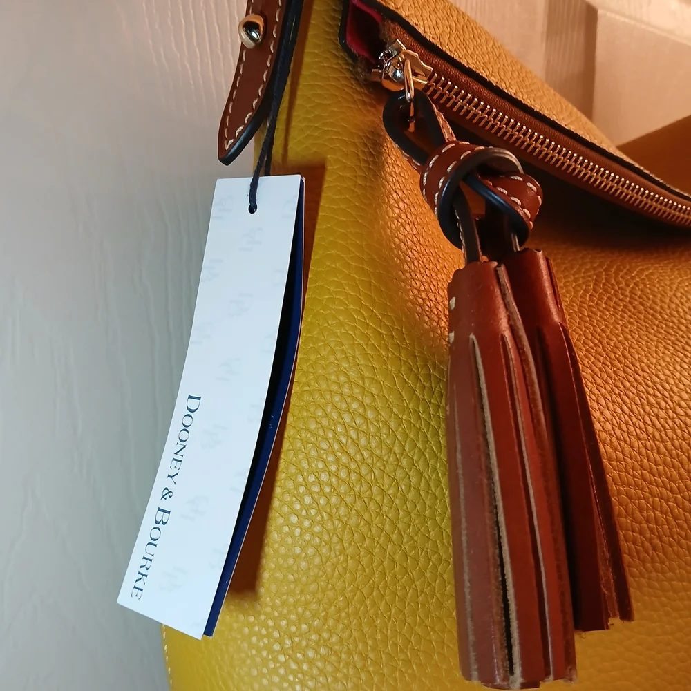 Dooney & Bourke Yellow Leather Hobo Bag . Brand New!!💗💗💗NWT/New - Picture 6 of 6